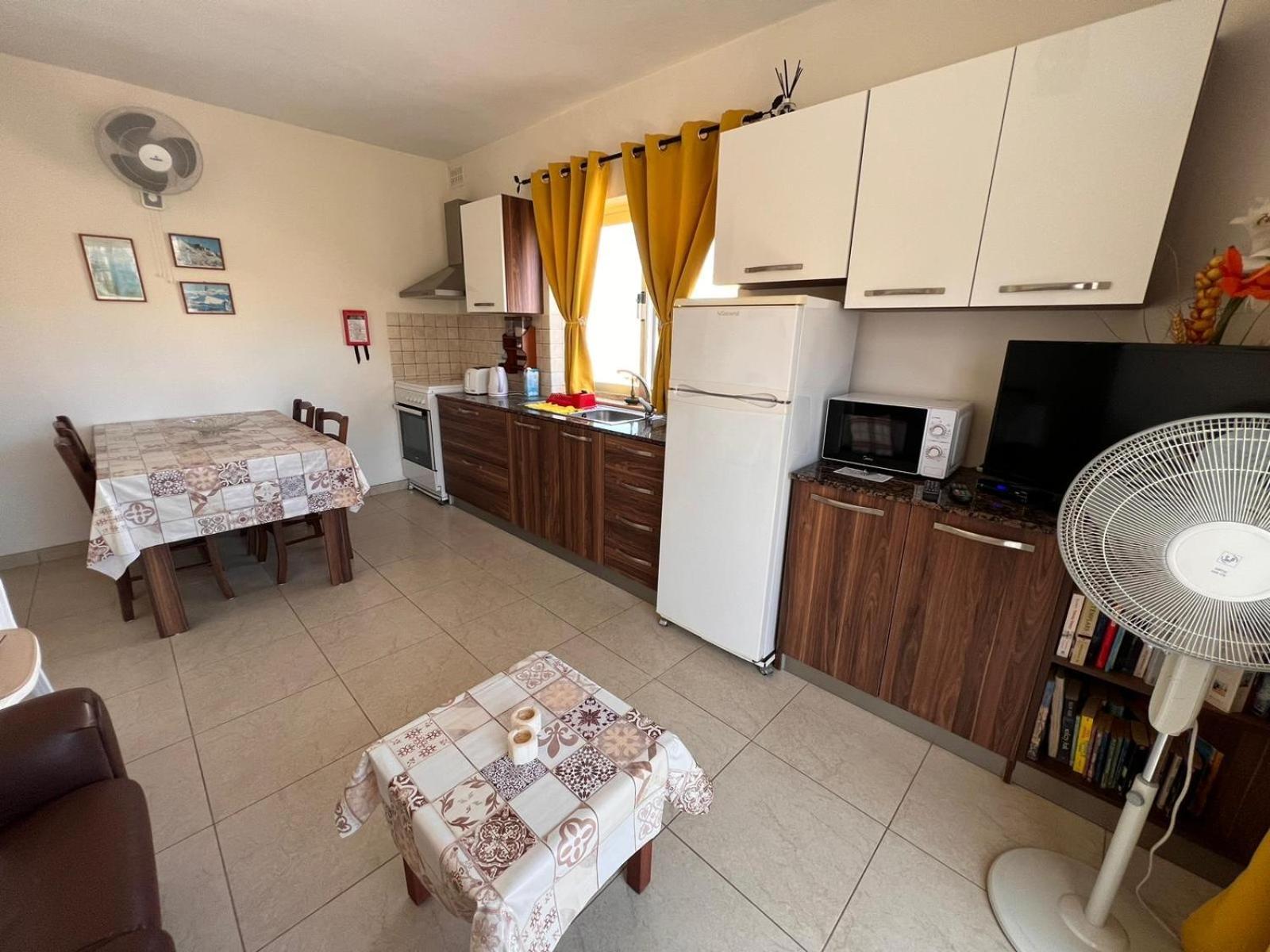 Fiesta Apartment Seaview Mellieħa Exterior foto